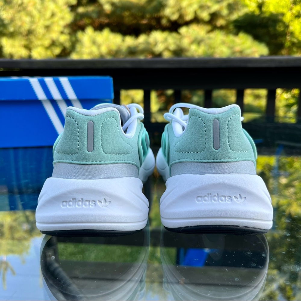 Adidas Ozelia Women’s Athletic Sneakers Shoe - Picture 7 of 9